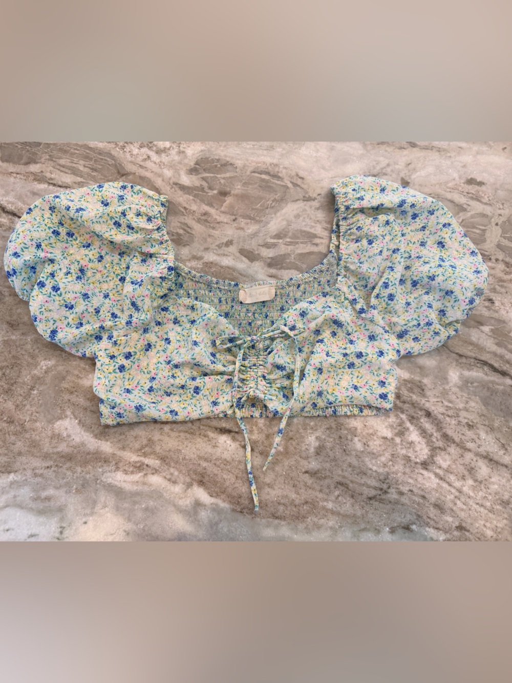 Audrey 3+1 Floral Smocked Puff Sleeve Crop Top Women’s S Cottagecore